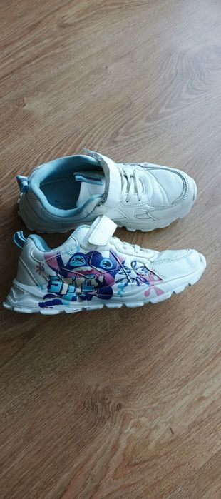 Buty dla dziewczynki