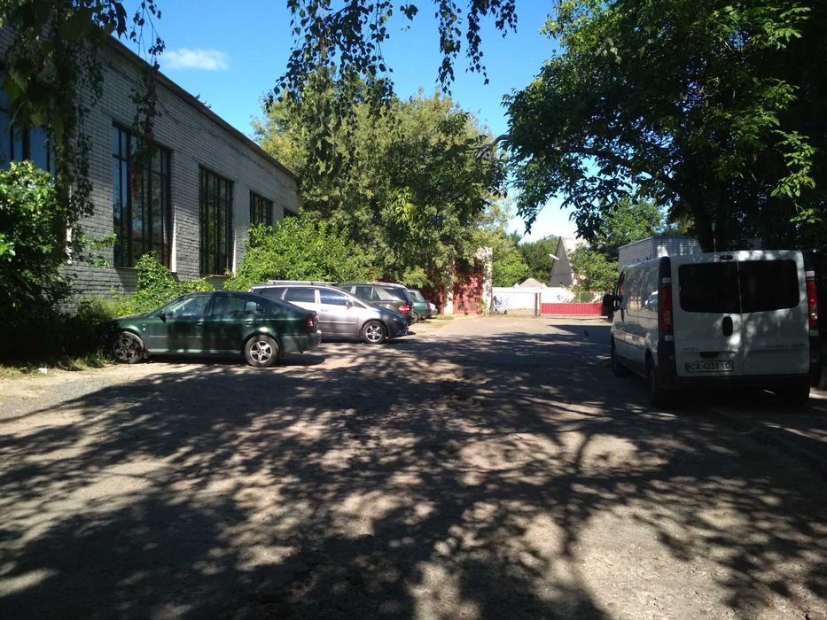 Комплекс оф. приміщень на 1 пов. + стоянка, вул. Смілянська (п3)