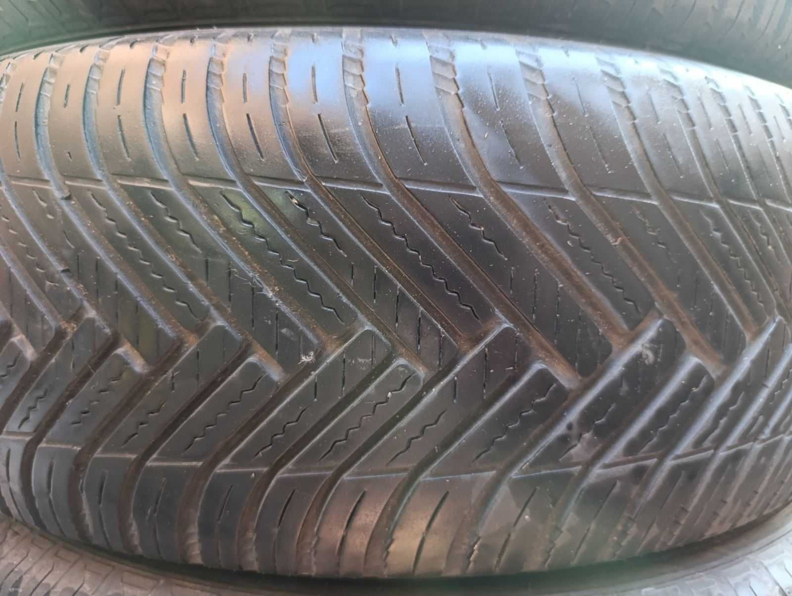 Продам автомобільну гуму Hankook