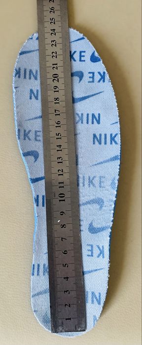 Кросівки NIKE.)(