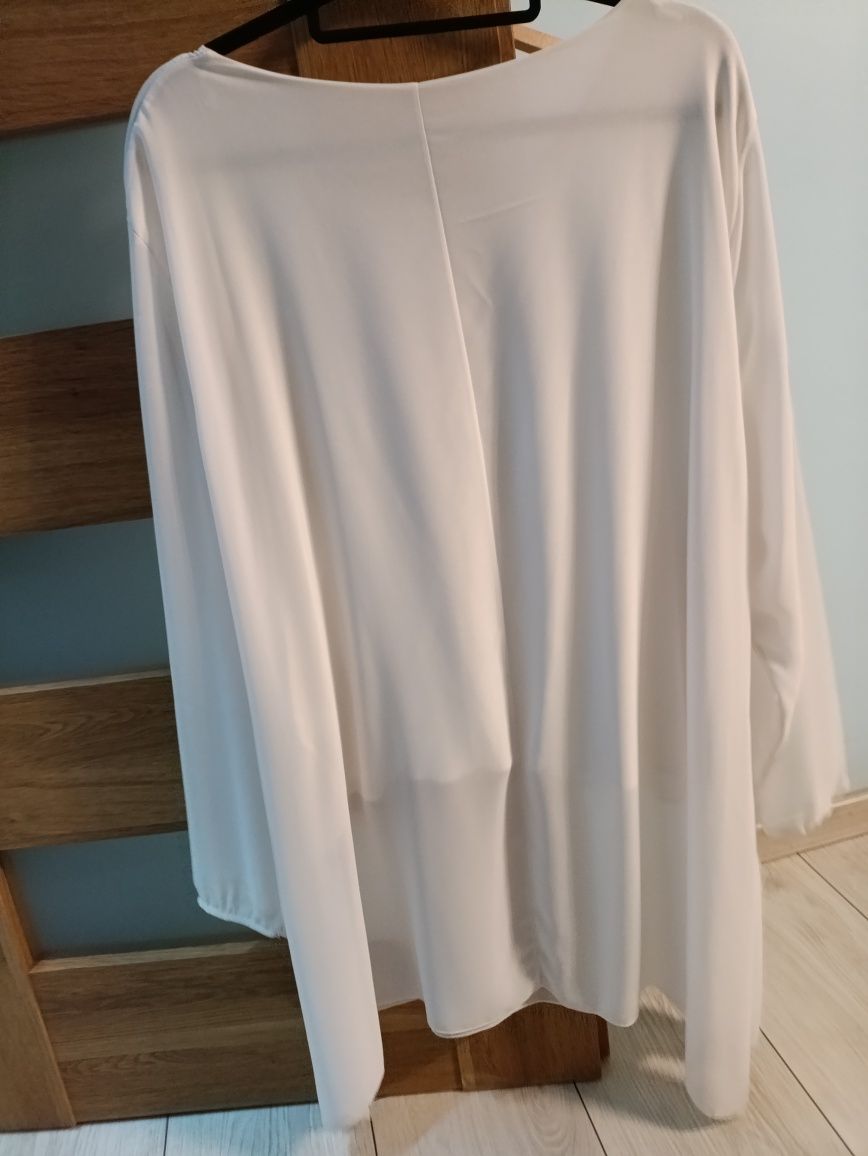 Elegancka biała damska koszula z perłami plus size