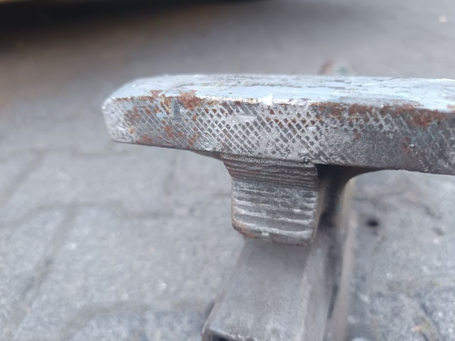 Imadło HEUER FREUND – solidne, 15 kg, szczęki 120 mm