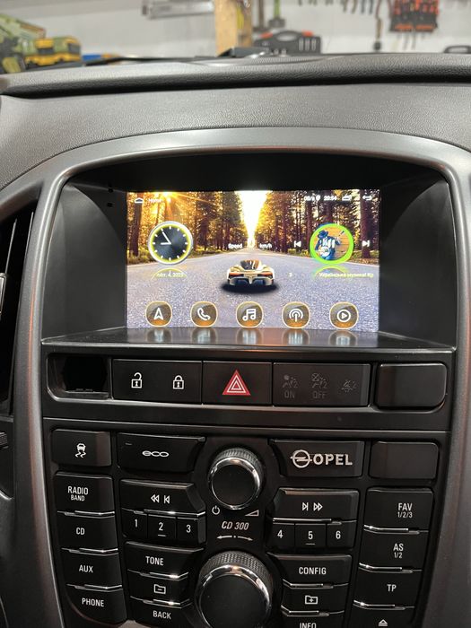 Продам Магнітолу Astra J