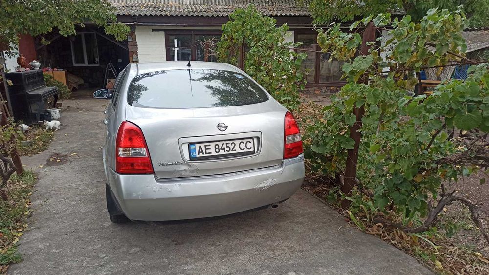 Автомбиль Ниссан Преиьера Р12