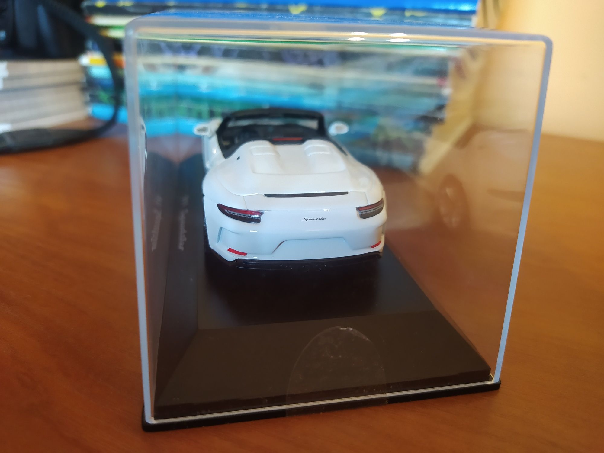 Model Porsche 911 (991) Speedster 1:43