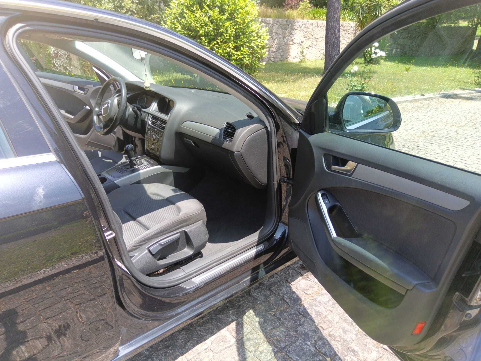AUDI A4 2.0 Exclusive
