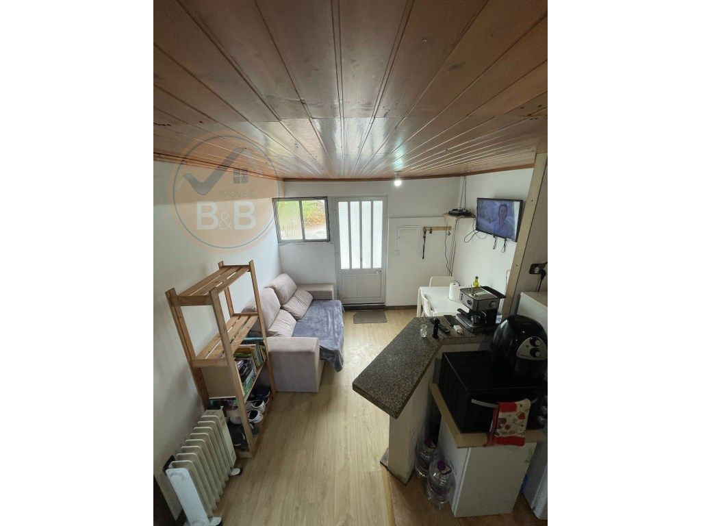 Quintinha com Alpendre Restaurado e Terreno de 5.383m² - Arco de Ba...