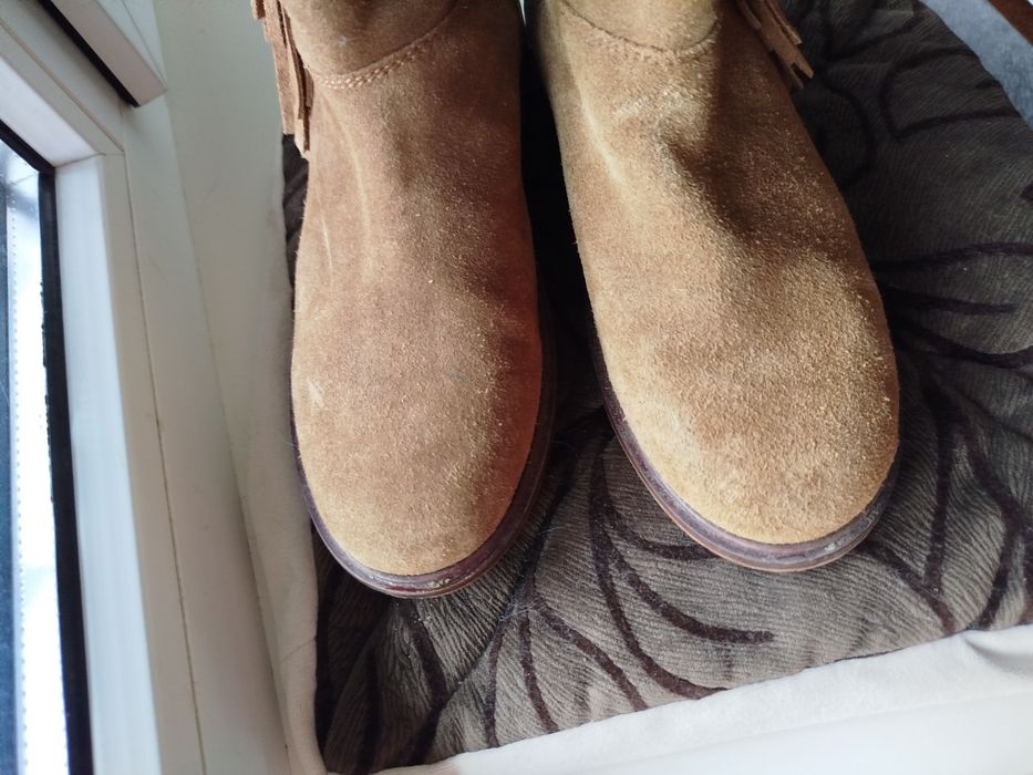 Демісезонні  замшеві ботінки сапожки Mango