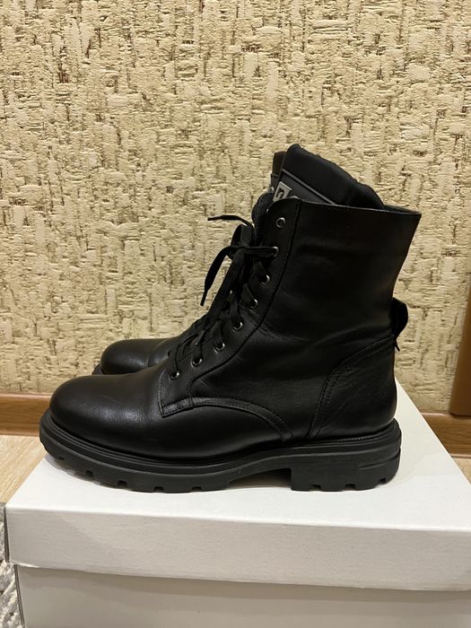 Жіночі зимові черевики 41 розмір