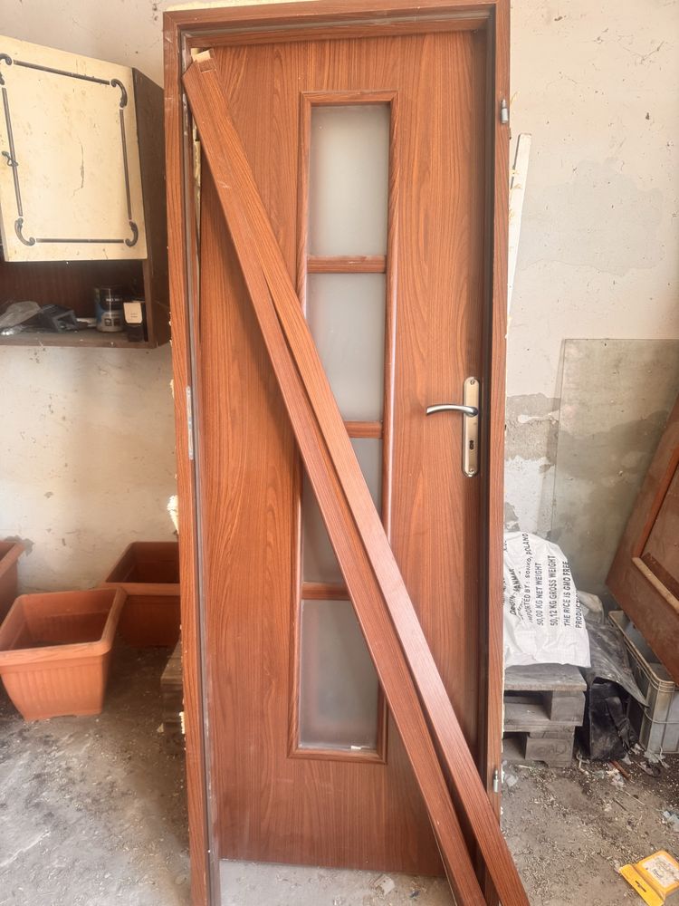 Drzwi pokojowe 70 z futryna ( 4 szt)