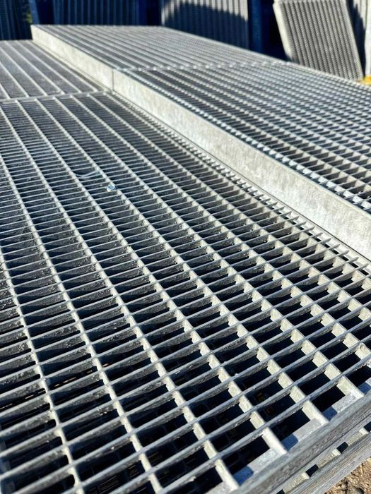 Krata WEMA oczka 3,5x1 cm grubość 4 cm