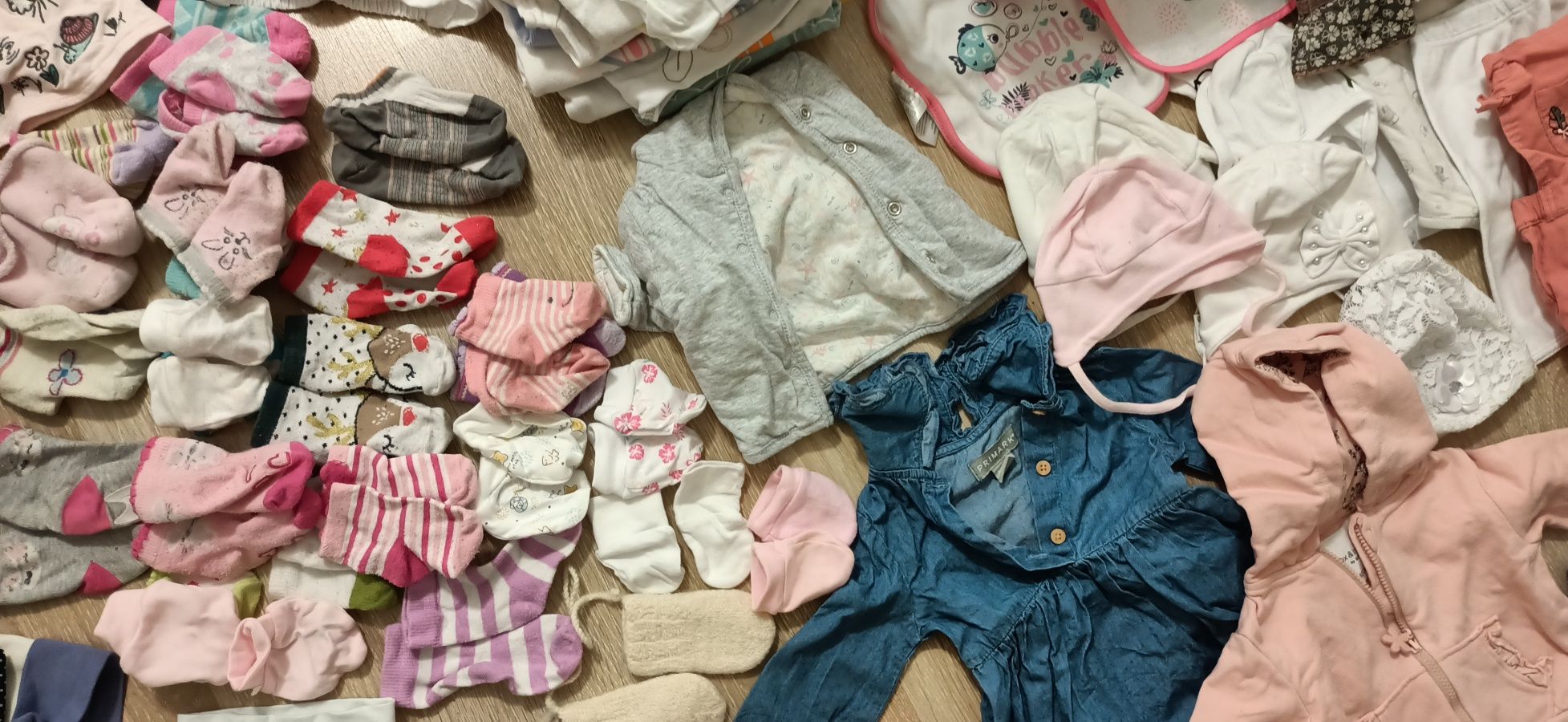 Paka ubranek nowych i używanych/ zestaw rzeczy rozm. 50, 56, 62, 68
