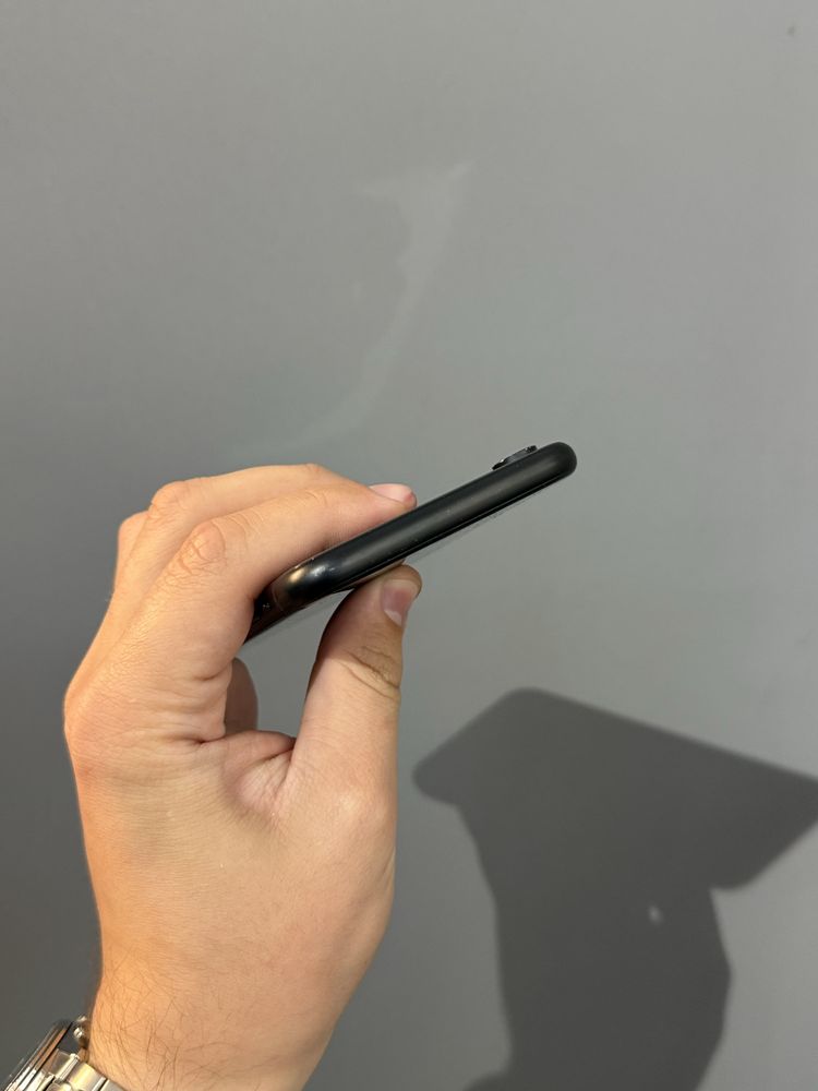 iPhone XR 64Gb Black 100% неверлок, в хорошому стані
