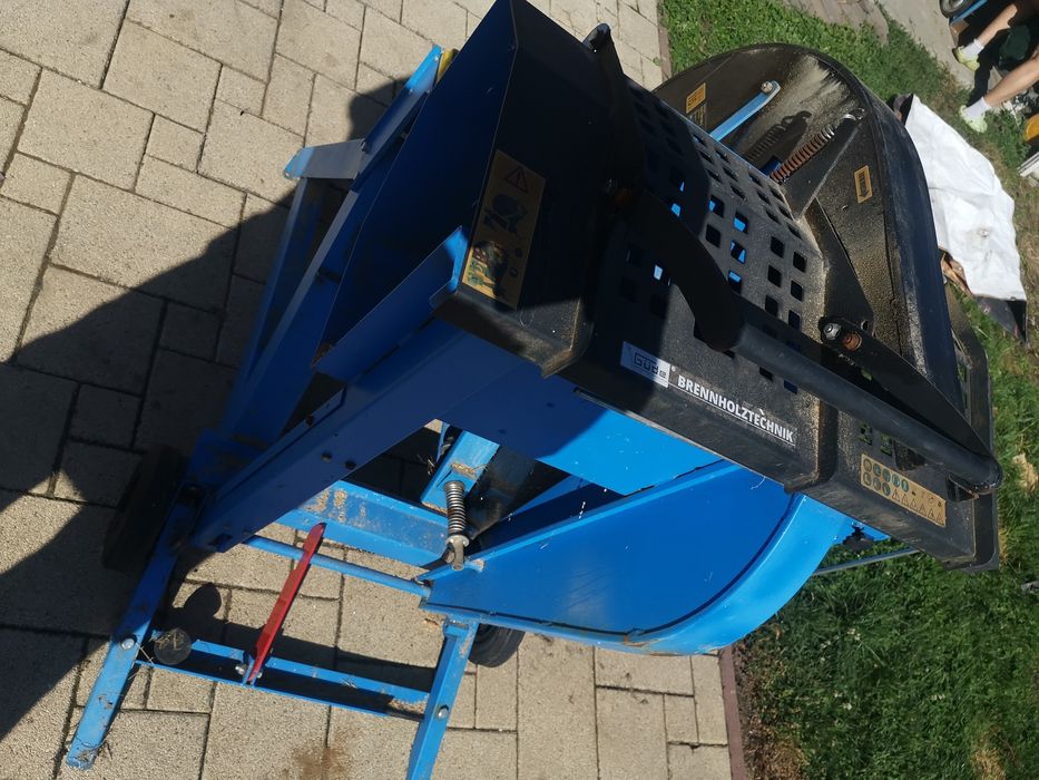 Piła kołyskowa GWS 700 HM-2