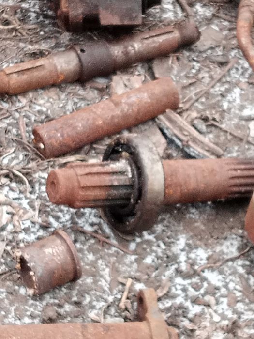 Продам запчасти до т-74