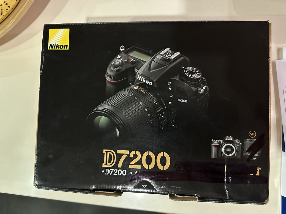 Nikon D7200 com Objetiva Sigma 17-50mm f/2.8 e acessórios