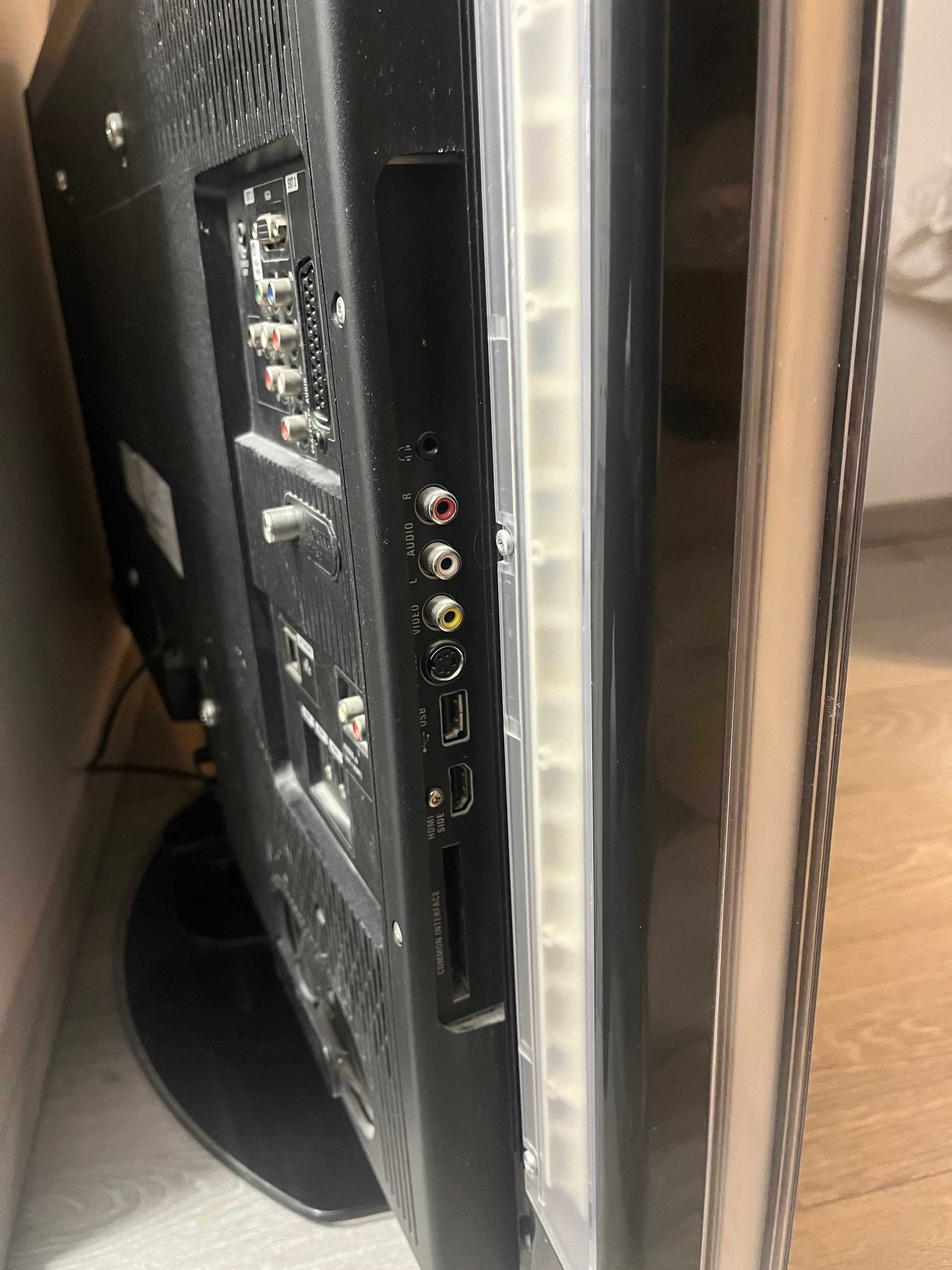 telewizor Philips 42 cale z trojstronnym ambilight -em