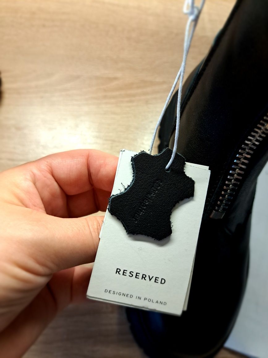 Skórzane Nowe buty botki Reserved 32