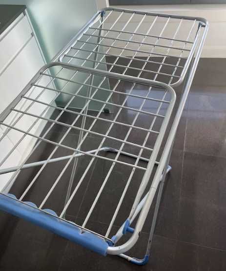 Estendal para roupas - tamanho médio