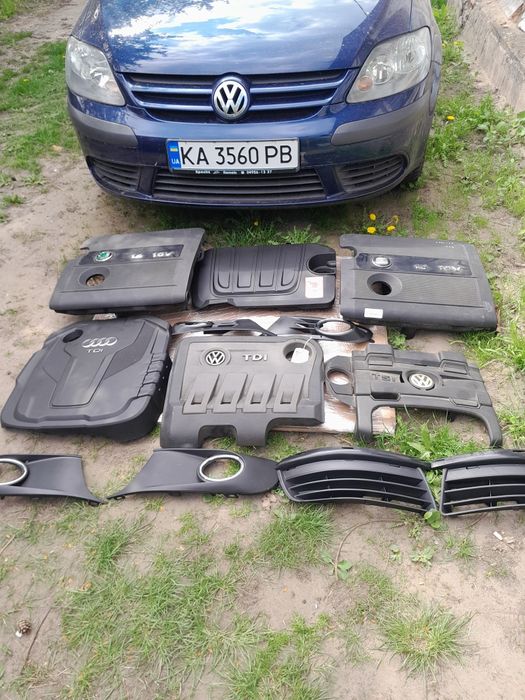 Кришка двигуна мотора двигателя декоративна tdi tsi  Skoda Volkswagen