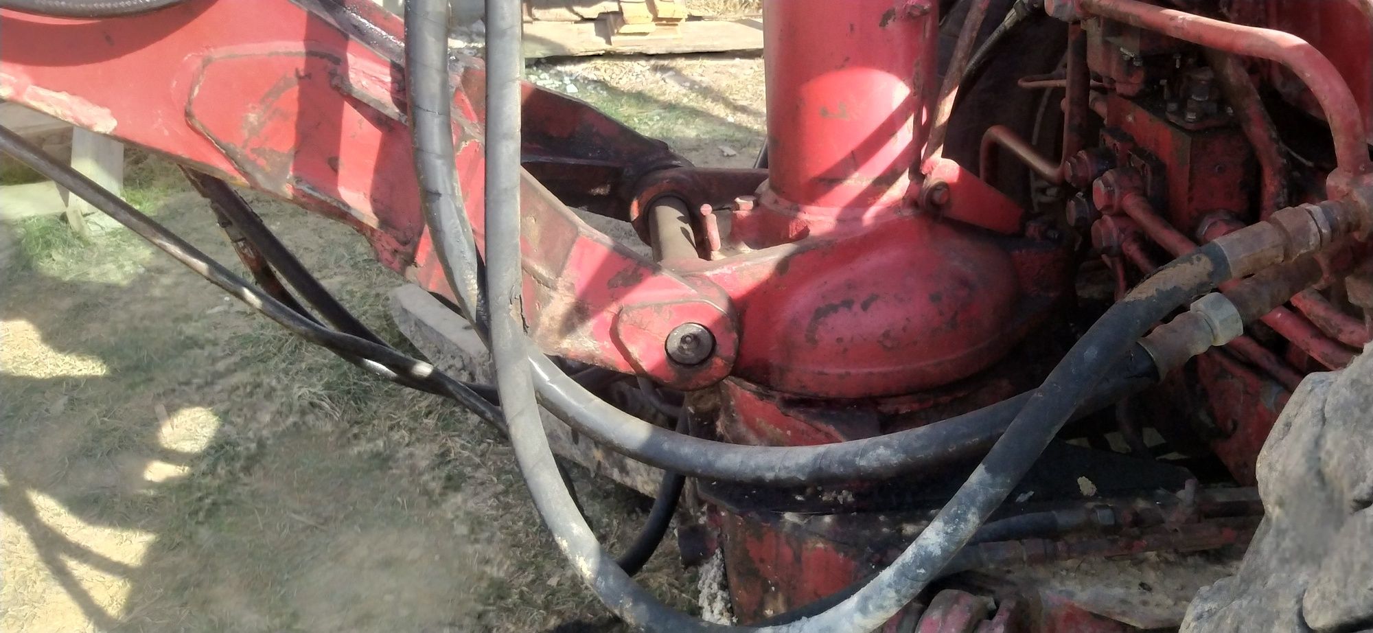 Продам трактор     Т-40 АМ/ ЮМЗ-6КЛ/Екскаватор .