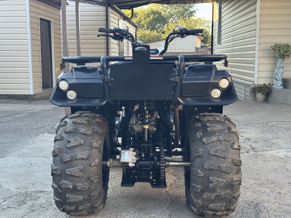 Продам квадроцикл стан нового