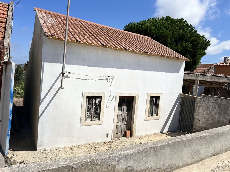 Moradia independente em Vimeiro Alcobaça