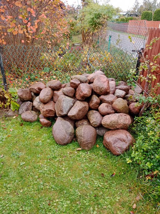 Oddam duże kamienie