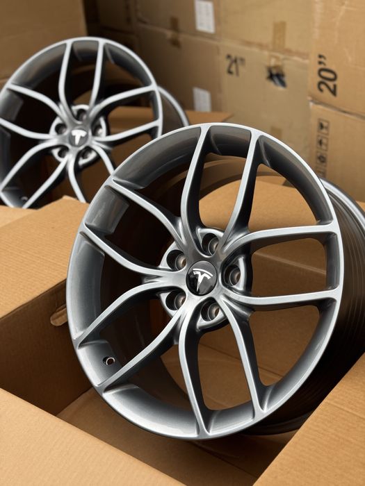 Диски Нові R20/5/114,3 TESLA Model Y Model 3 . В Наявності .