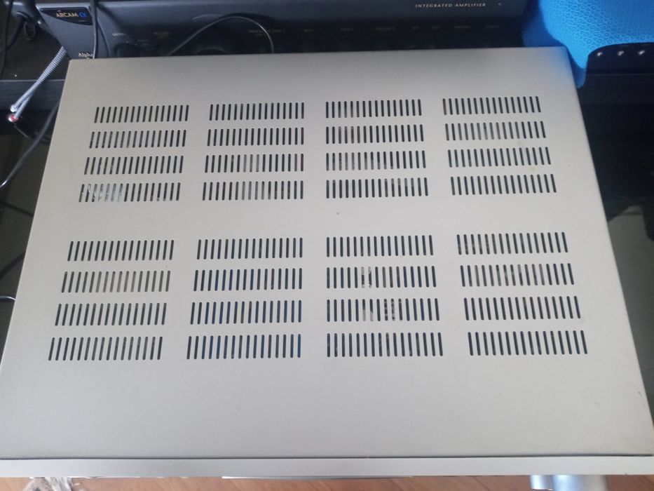 Amplificador/receiver 5.1 NAD L70