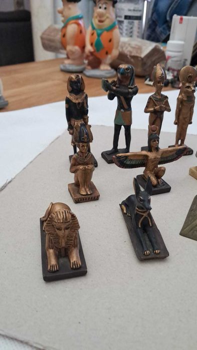 Estatuetas Egípcias Antigas - Deuses e Símbolos do Egipto (12 Peças)