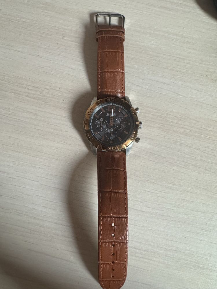 Продам часы Guess оригинал