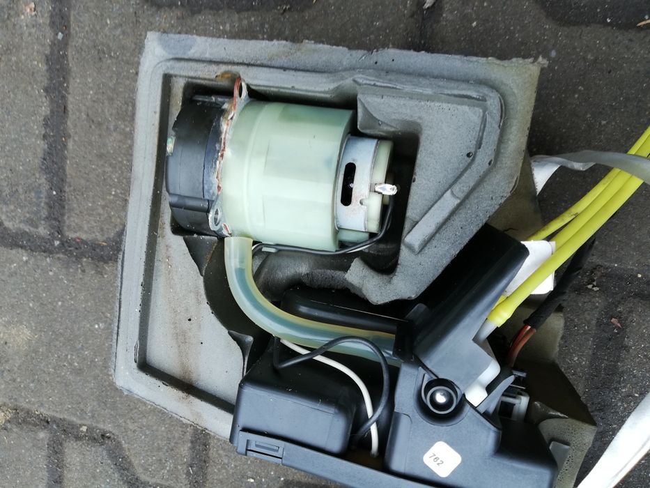 Pompka zamka centralnego Mercedes a klasa w 168