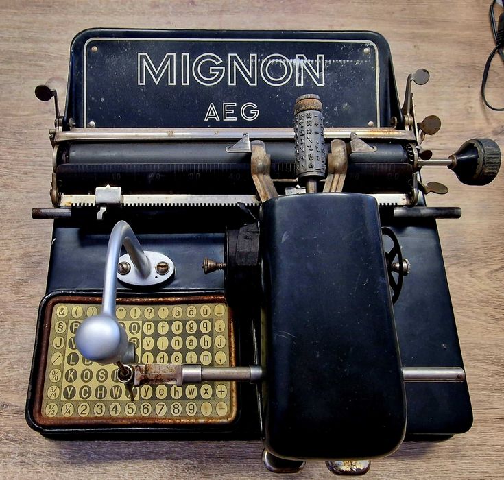 Indeksowa maszyna  do pisania  Mignon AEG - kolekcjonerska