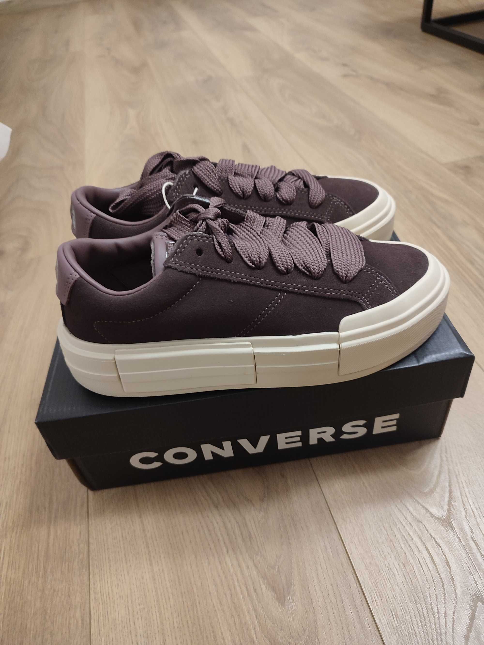 Conversy damskie