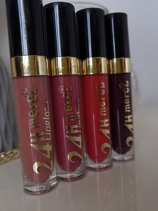 Помади матові оптом