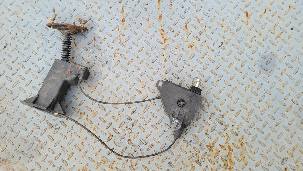 Mechanizm winda koła zapasowego Citroen NEMO Fiat Fiorino III BIPPER 1,4 HDI 2009r