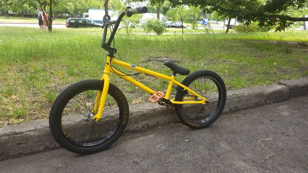 Велосипед BMX 20×2,4