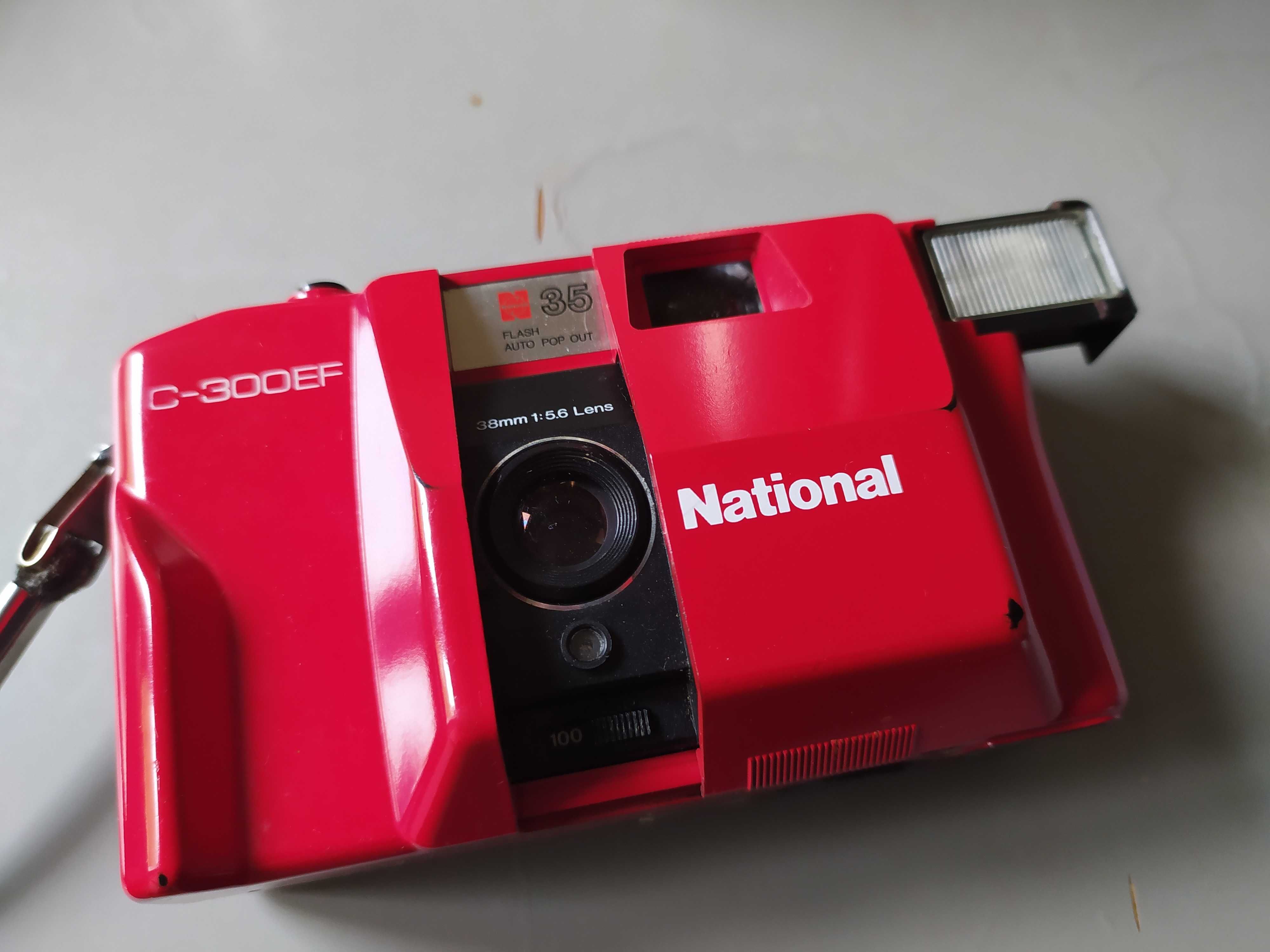старый пленочный фотоаппарат 35 мм пленка national