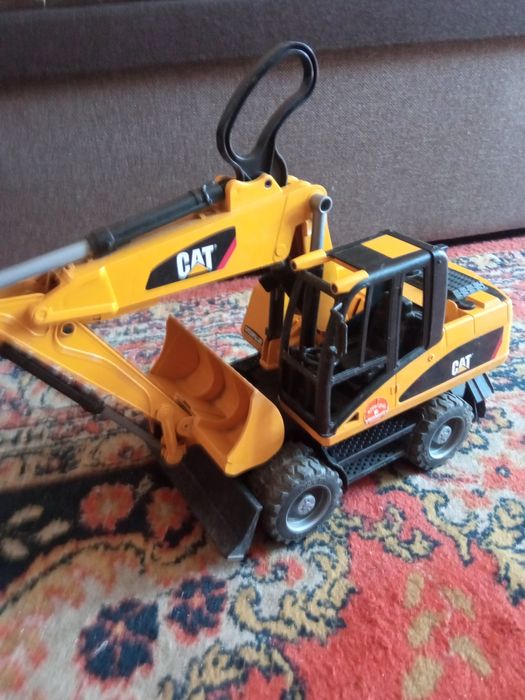 Продам екскаватор дитячий.