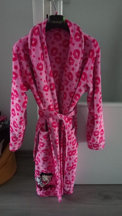 Szlafrok dziewczęcy r.152cm