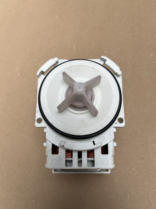 Зливний насос (помпа) 132611910 для пральної машини