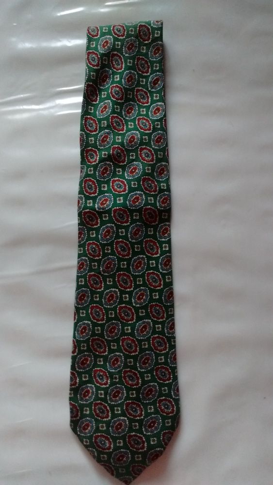 Галстук интересный c рисунком зелёный краватка изумрудный зелений