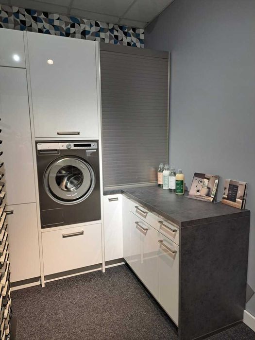 Meble Nolte z ekspozycji (pralnia)