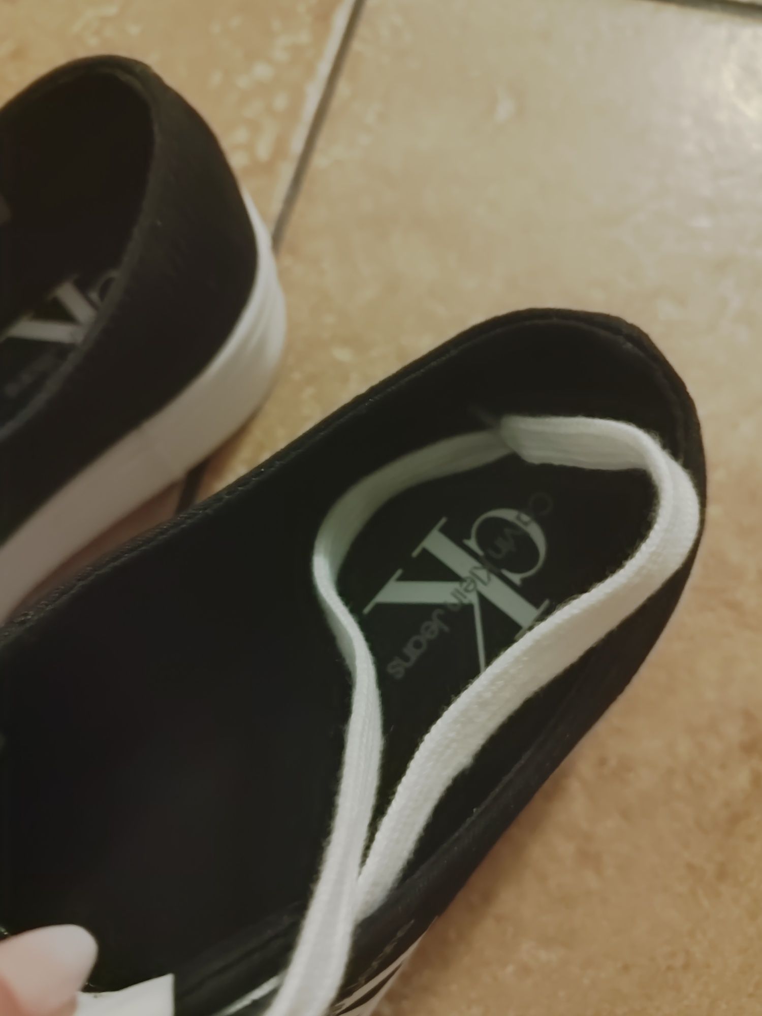 Nowe buty Calvin Klein