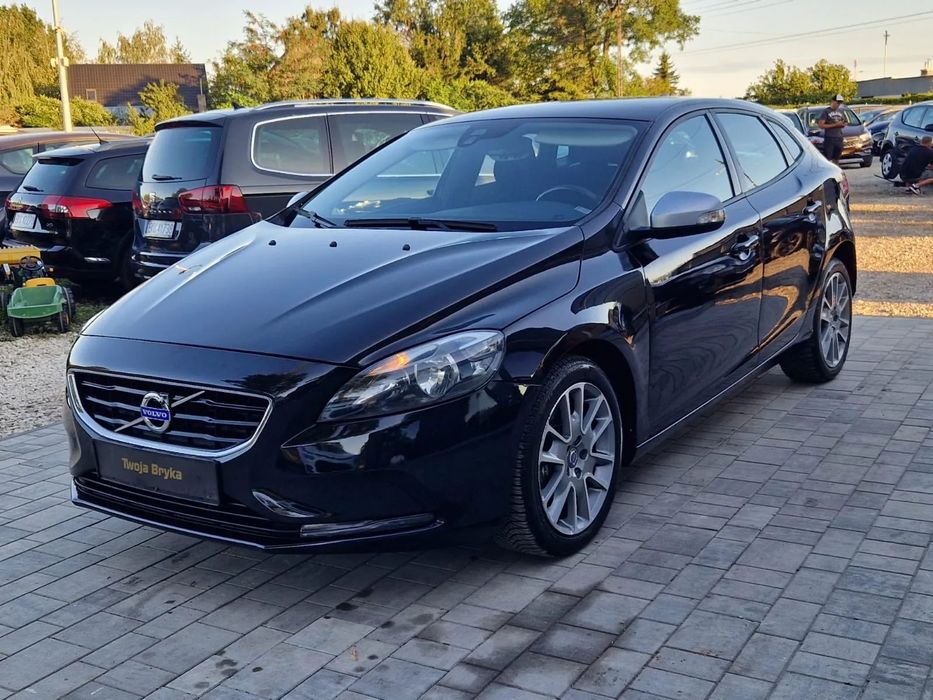 Volvo V40 2.0 Diesel Nawigacja Elektryczne Szyby Klimatyzacja Kredyt