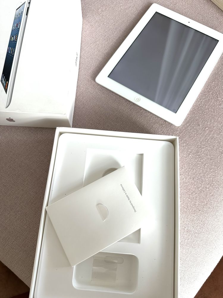 iPad WiFi 16GB Cellular White