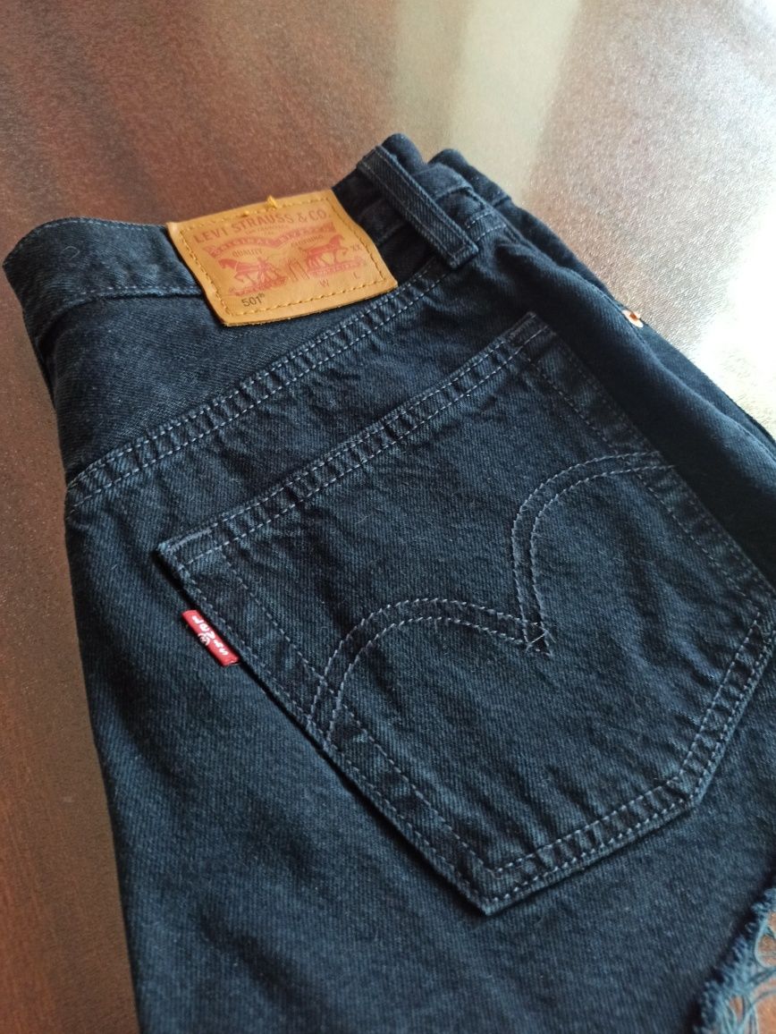 Шорти Levi's 501, розмір w26, оригінал