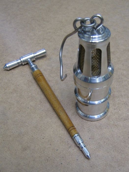 Lampka górnicza miniaturka - nowa