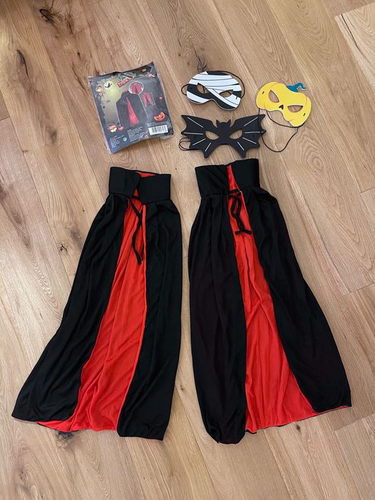 Fantasia de Halloween ou Carnaval Vampiro/Drácula x 2 + 3 máscaras H&M